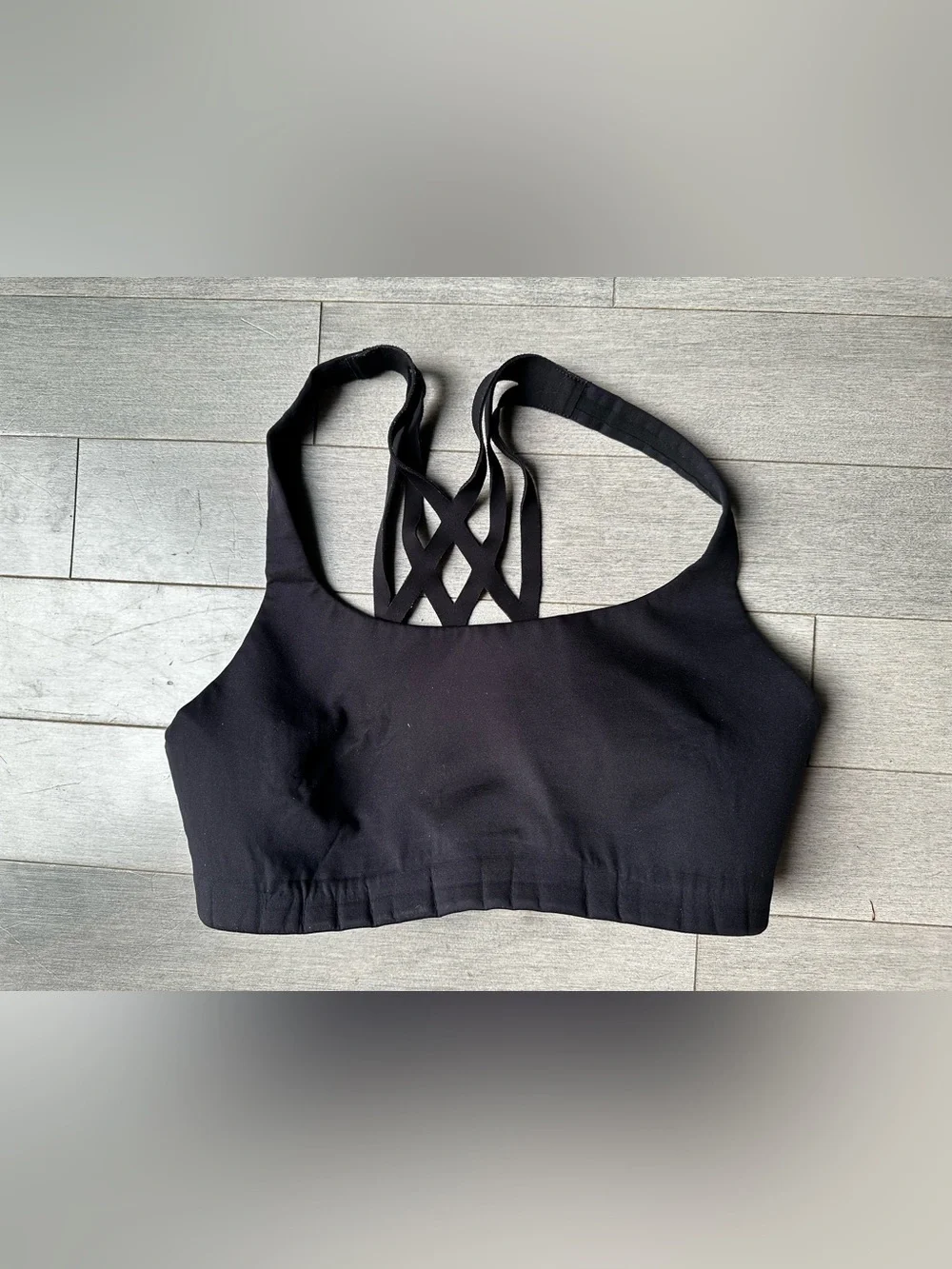 Womens Lululemon Bring The Energy Black Strappy Lattice Athletic Sports Bra 6B/C